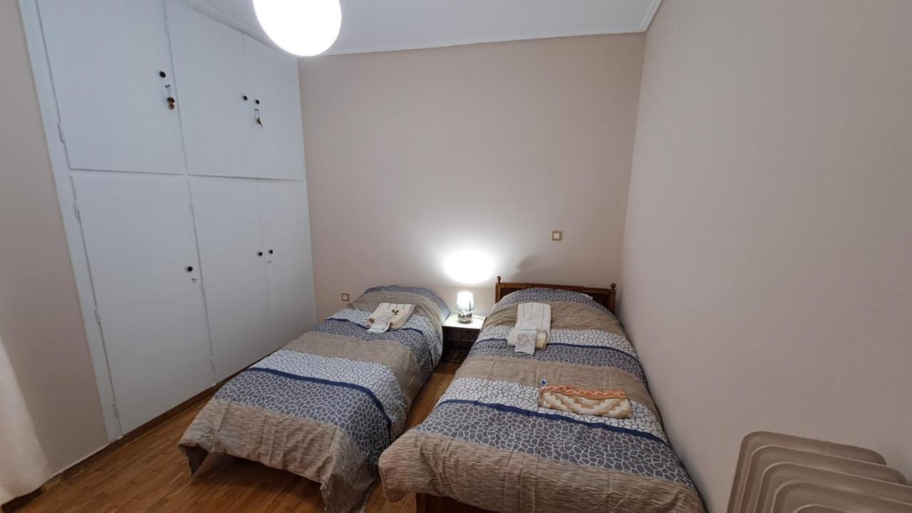 Sq Varnava * Athens